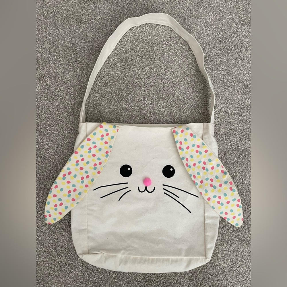 5 for $10🟢 Cloth Easter Bunny Bag. EUC. Size: 11x22.5in including strap.